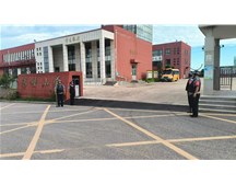 98彩票公司——中小学秋季开学首日安保进行时